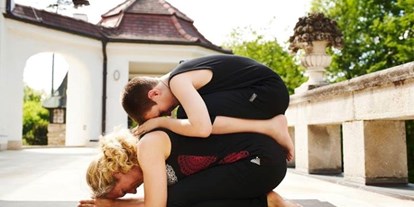 Yogakurs - Kurse für bestimmte Zielgruppen: Kurse nur für Frauen - Österreich - Familienyoga - Meraner Care