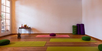 Yogakurs - Art der Yogakurse: Offene Yogastunden - Allgäu / Bayerisch Schwaben - mein kleines Yoga Atelier  - Yoga mit Simone