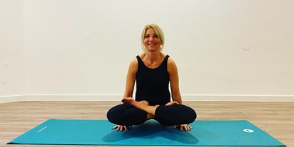 Yogakurs - Erreichbarkeit: gut mit der Bahn - Hessen - Power Yoga Vinyasa, Pilates, Yoga Therapie, Classic Yoga
