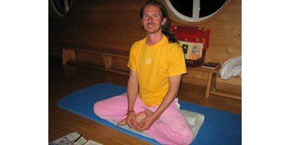Yogakurs - Ausstattung: Sitzecke - Region Hausruck - Lichtzentrum Christo-Adityah Nama El'Sharan