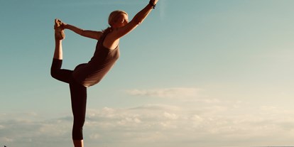 Yogakurs - spezielle Yogaangebote: Yogatherapie - Alfter - Vinyasa Yoga Online