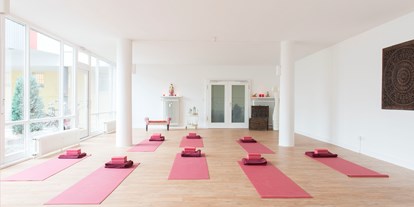 Yogakurs - Yogastil: Ashtanga Yoga - Köln Innenstadt - Shine! Yoga Lindenthal