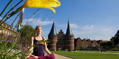 Yogakurs - Yogastil: Meditation - Lübeck - Intention YOGA