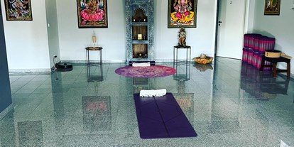 Yogakurs - vorhandenes Yogazubehör: Sitz- / Meditationskissen - Frankreich - Unsere Shala - Vinyasa Flow, Yin Yoga, Ashtanga Yoga