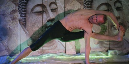 Yogakurs - Erreichbarkeit: sehr gute Anbindung - Lienz (Lienz) - tirolyoga acroyoga ashtanga tirol österreich - Yoga Osttirol