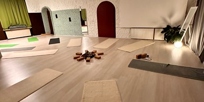 Yogakurs - Merzig - Auch zum mieten für Veranstaltungen - Hatha Yoga kassenzertifiziert 8 / 10 Termine