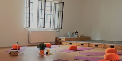 Yogakurs - Erreichbarkeit: gut mit dem Bus - Hessen Nord - Hatha-Yoga Präventionskurse