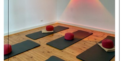 Yogakurs - Yogastil: Thai Yoga Massage - Saarland - Yoga & Psyche: Therapeutischer Yogakurs in Saarbrücken