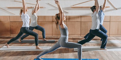 Yogakurs - Kurse für bestimmte Zielgruppen: Kurse für Unternehmen - Much - Vinyasa Flow Yoga