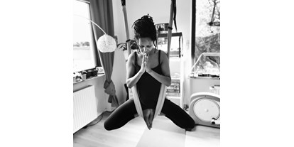 Yogakurs - Kurse für bestimmte Zielgruppen: Kurse für Unternehmen - Hamburg-Stadt Grindel - Sanfte Einführung in Yoga
