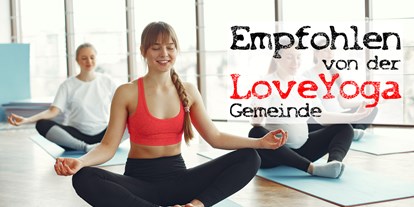 Yogakurs - Ambiente: Modern - Donauraum - Schmetterling mit Handmudra - LoveYoga - Mein Körper - Mein Tempel  - Präsenz & Online