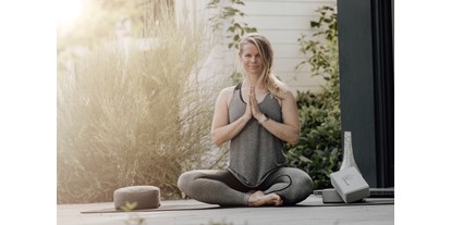 Yogakurs - vorhandenes Yogazubehör: Yogamatten - Oranienburg - Yoga für Körper & Seele