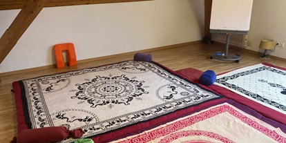 Yogakurs - Erreichbarkeit: gute Anbindung - Österreich - Nuad Thai Yoga Practitioner (Basiskurse)