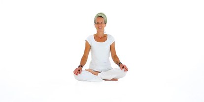 Yogakurs - Mitglied im Yoga-Verband: BYY (Berufsverbandes präventives Yoga und Yogatherapie e.V.) - Ruhrgebiet - Kundalini Yoga von Yoga-Nebenwirkungen.de