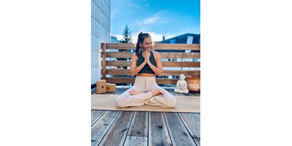 Yogakurs - vorhandenes Yogazubehör: Sitz- / Meditationskissen - Ottobrunn - Hatha-/ Ashtanga-Flow