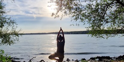 Yogakurs - Erfahrung im Unterrichten: > 100 Yoga-Kurse - Berlin-Umland - Yogashala 1111