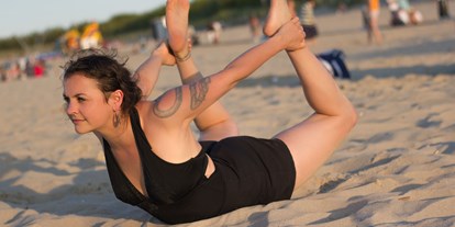 Yogakurs - vorhandenes Yogazubehör: Yogablöcke - Deutschland - Nalini Yoga Ausbildung 12.-21. Juli 2023