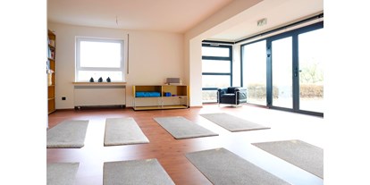 Yogakurs - Weitere Angebote: Retreats/ Yoga Reisen - Hessen - Ein kleiner Teil unseres Yogastudios - Billayoga: Hatha-Yoga-Flow in Felsberg, immer freitags 18 Uhr
