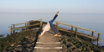 Yogakurs - Ambiente: Kleine Räumlichkeiten - Bremen - Stille an der Nordsee - Kundalini Yoga (auch für Männer) 