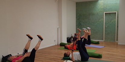 Yogakurs - Kurse mit Förderung durch Krankenkassen - Ruhrgebiet - Yogaraum Blücherstr. - Hatha Yogakurse in Düsseldorf/Pempelfort (auch als Präventionskurs buchbar)