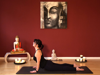 Yogakurs - Ambiente: Große Räumlichkeiten - Qi-Life Yogalehrer Ausbildung 220h