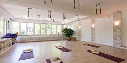 Yogakurs - vorhandenes Yogazubehör: Sitz- / Meditationskissen - Ahrensburg - SatyaLoka Ahrensburg