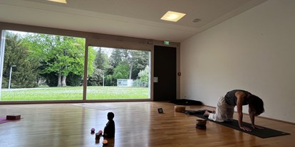 Yogakurs - Zertifizierung: andere Zertifizierung - Schwarzwald - Kursraum bis 10 Personen max - Hatha und Yin Yoga mit therapeutischem Ansatz