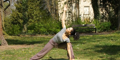Yogakurs - spezielle Yogaangebote: Yogatherapie - Hessen - Yogament - Yoga und Mentaltraining
Claudia Jörg - Yogament - Yoga und Mentaltraining, Claudia Jörg