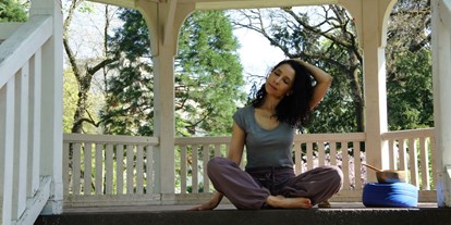 Yogakurs - Yogastil: Meditation - Bad Vilbel - Yogament - Yoga und Mentaltraining, Claudia Jörg