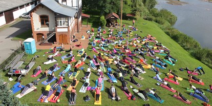 Yogakurs - Kurse für bestimmte Zielgruppen: Momentan keine speziellen Angebote - Sachsen-Anhalt - Ines Wedler