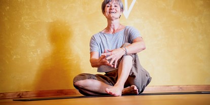 Yoga course - Erreichbarkeit: gut mit dem Bus - Sandra Med-Schmitt, sameschyoga.de