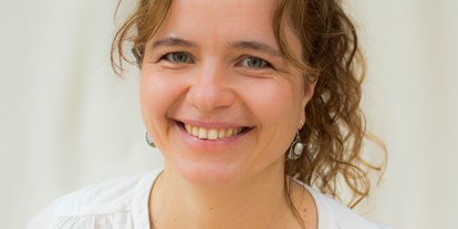 Yogakurs - Kurssprache: Deutsch - Schwebheim - Susanne Fell