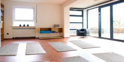 Yogakurs - Ambiente: Modern - Hessen - YIN-YOGA Ausbildung, 20stündig, vom 23.-25.08.2024 in Felsberg