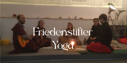 Yogakurs - Ambiente: Spirituell - Würzburg Zellerau - Redekreis im Herzensbeziehungsteil des Friedenstifter-Yoga - urverbunden Friedenstifter-Yoga