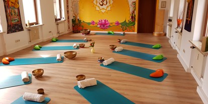 Yogakurs - Kurssprache: Deutsch - Kleinmachnow - Yoga in potsdam Himalaya  Yoga & Ayurveda  Zentrum Yogaraum  - Himalaya Yoga & Ayurveda Zentrum
