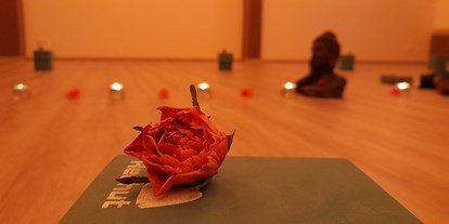 Yogakurs - Yogastil: Meditation - Bad Liebenstein - "Be in Balance"                         Kerstin Neumann              zertifizierte Yogalehrerin