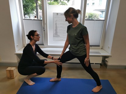 Yoga course - Kurssprache: Deutsch - Yoga mit Sabine Hirscheider