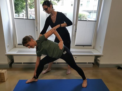 Yogakurs - vorhandenes Yogazubehör: Yogablöcke - Bayern - Yoga mit Sabine Hirscheider