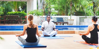 Yogakurs - vorhandenes Yogazubehör: Yogablöcke - Ayurveda und Panchakarma-Kur Sri Lanka