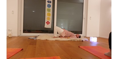 Yogakurs - Yoga Elemente: Asanas - Yoga bei und nach Krebs - Schnupper-Workshop Böblingen Mai 2024