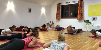 Yogakurs - geeignet für: Dickere Menschen - Graz - Yogaraum Laßnitzhöhe