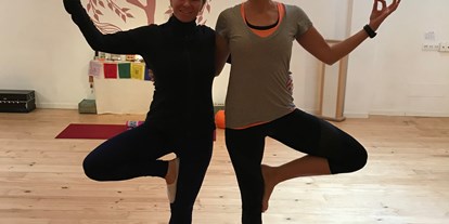 Yogakurs - Yogastil: Power-Yoga - Tangstedt (Kreis Stormarn) - Eine Kollegin auf Mallorca  - Yoga Yourself  Melanie Fröhlich