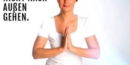 Yogakurs - Kurse für bestimmte Zielgruppen: Kurse für Schwangere (Pränatal) - Achtsamkeits - Meditation - Britta Panknin-Ammon  ***Yogalehrerin BDY/EYU***  Yoga-Zentrum Bad Bramstedt