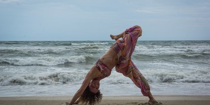 Yogakurs - Kurssprache: Englisch - Hamburg - Jasmin Wolff