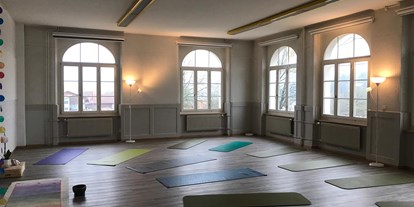 Yogakurs - spezielle Yogaangebote: Einzelstunden / Personal Yoga - Schweiz - Kursraum "Mahadevi" - Ananda Oedipe satyam Yoga Zentrum