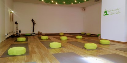 Yogakurs - Mitglied im Yoga-Verband: BYV (Der Berufsverband der Yoga Vidya Lehrer/innen) - Schwäbische Alb - Yogastudio AURA - Yoga & Klang