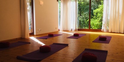 Yogakurs - Kurse mit Förderung durch Krankenkassen - Großhansdorf - Lena Jennert