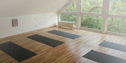 Yogakurs - Kurssprache: Deutsch - Springe - Yoga-Raum - Margarete Krebs