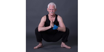 Yogakurs - spezielle Yogaangebote: Einzelstunden / Personal Yoga - Hessen - just YOGA - Peer Baldamus
