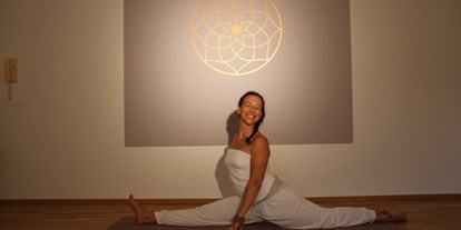 Yogakurs - Yogastil: Iyengar Yoga - Österreich - Stefanie Sommerauer